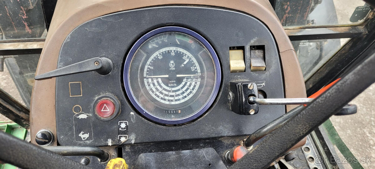 Predám traktor John Deere 1950 s celným nakladacom - 4