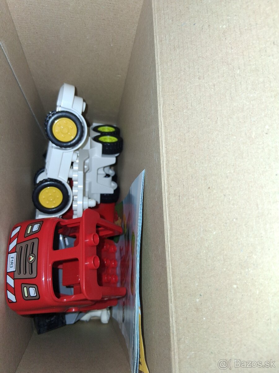 LEGO DUPLO HASIČSKÝ VŮZ - 4