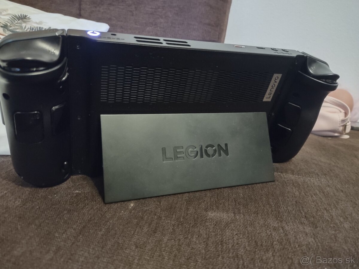 Predám Lenovo Legion GO - 4