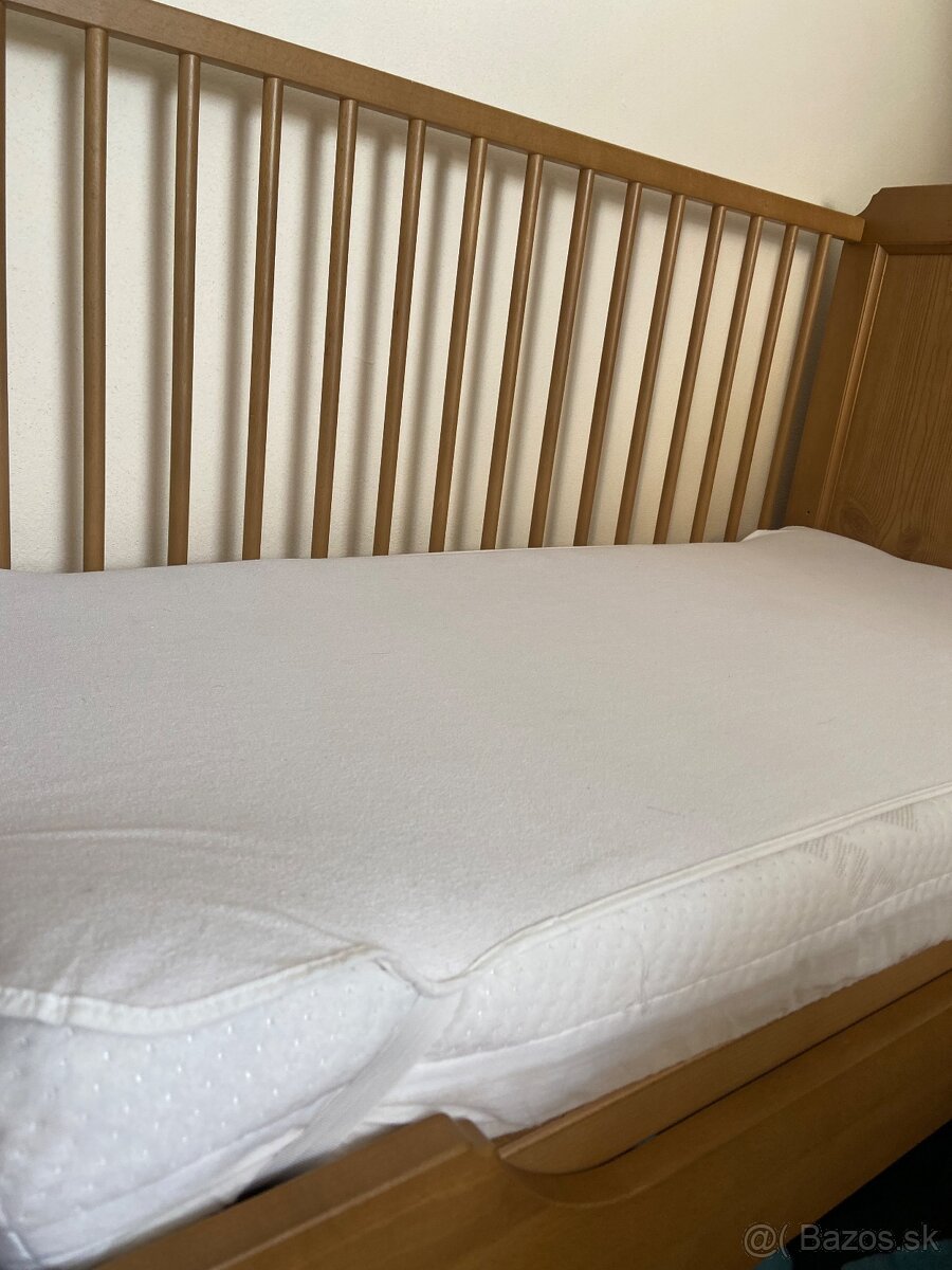 Drevená detská postieľka s príslušenstvom - 4