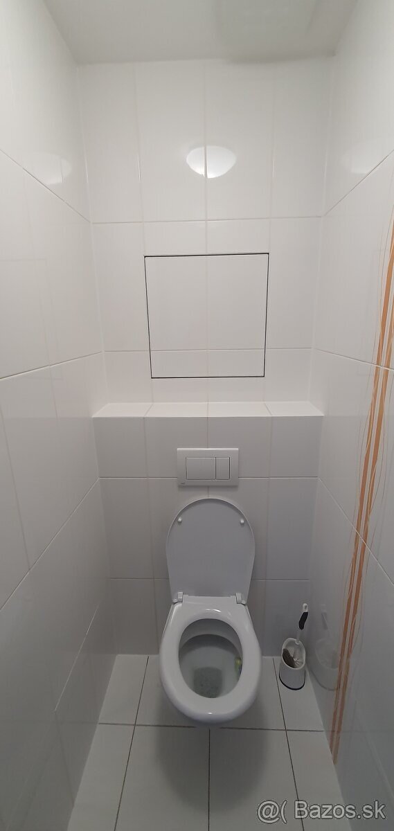 Prenajmem 2 izb. byt v centre PP novostavba - 4