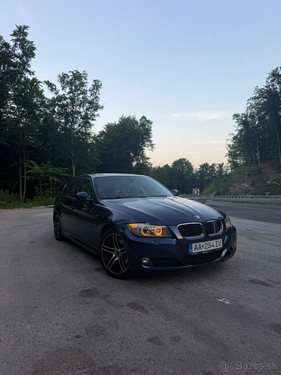 Predám BMW e91 318d facelift 2011 - 4