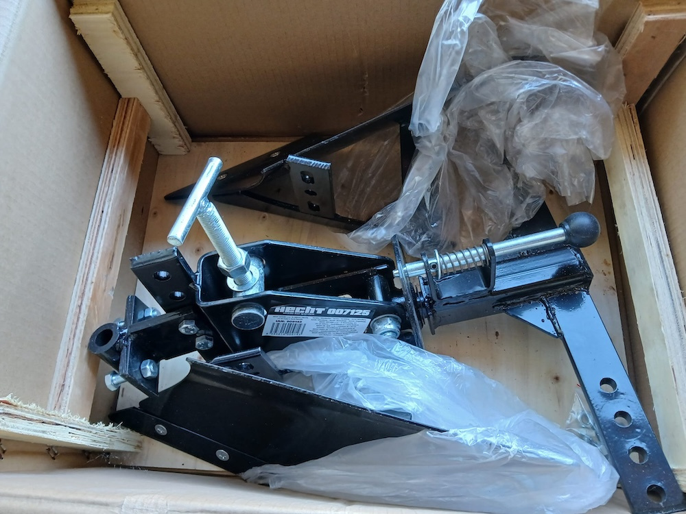 Takmer nový motorový kultivátor HECHT 796 + príslušenstvo - 4