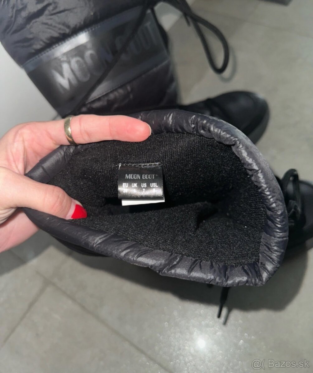 Moon Boot - 4