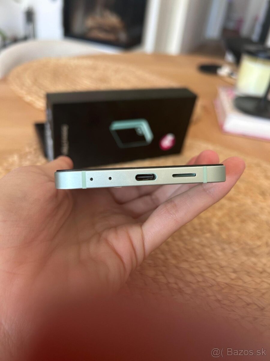 Samsung galaxy z flip 6 - 4