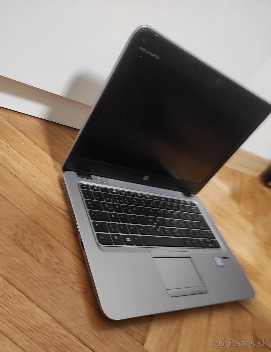 HP Elitebook 820 G3 - 4