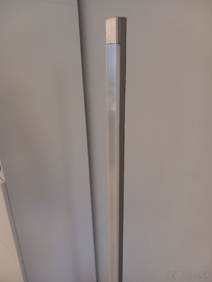 Stojaca LED lampa - 4