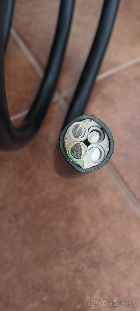 Predám kábel AYKY 4x25 mm² - 4