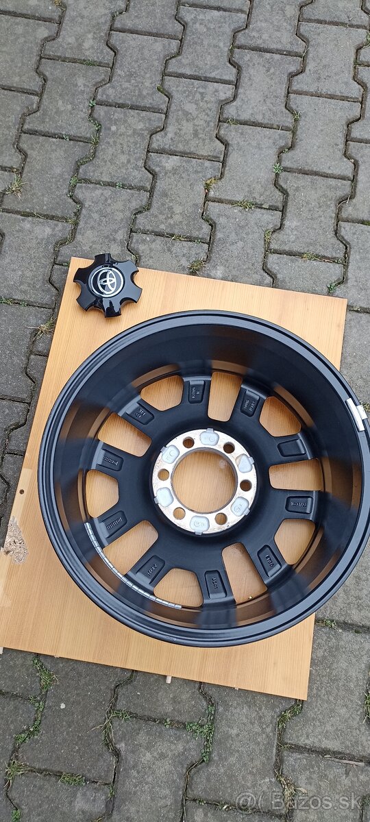 Toyota Hilux / Land Cruiser nové kolesa R18