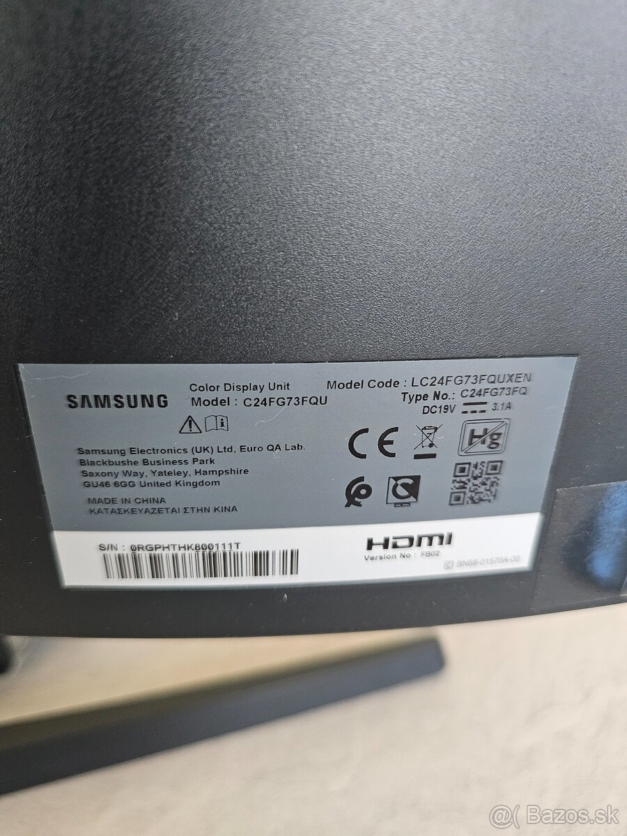 Samsung C24FG73, 24" - 4