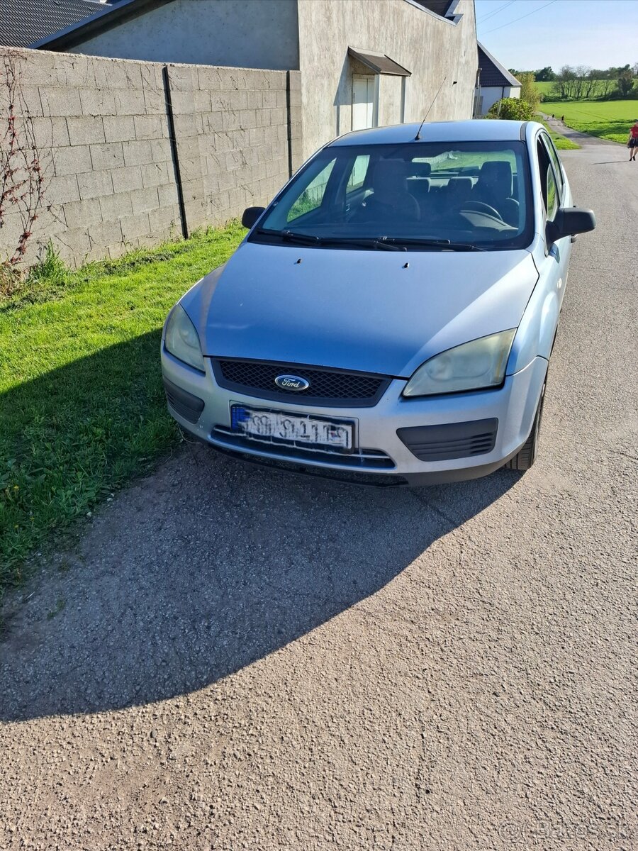 Ford Focus 1.8 TDCi, rok 2007 - 4