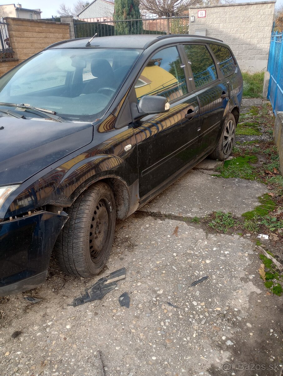 Rozpredám Ford focus 1.8tdci mk2 - 4