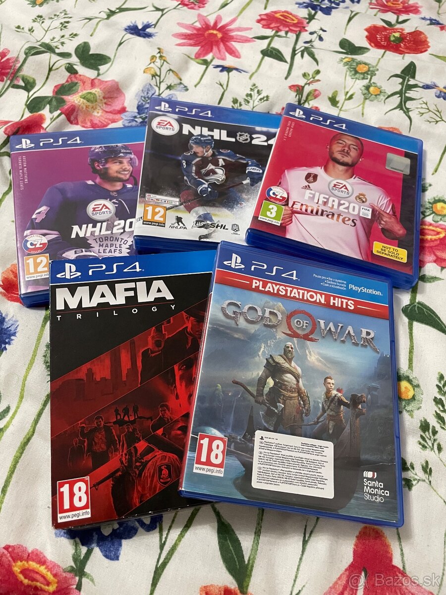 Predám PlayStation 4 Slim (1TB) v dobrom stave - 4