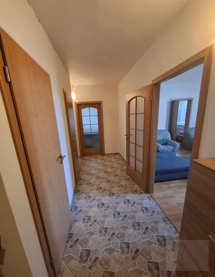 Na prenájom - priestranný 3-izbový byt Nové Mesto nad Váhom - 4