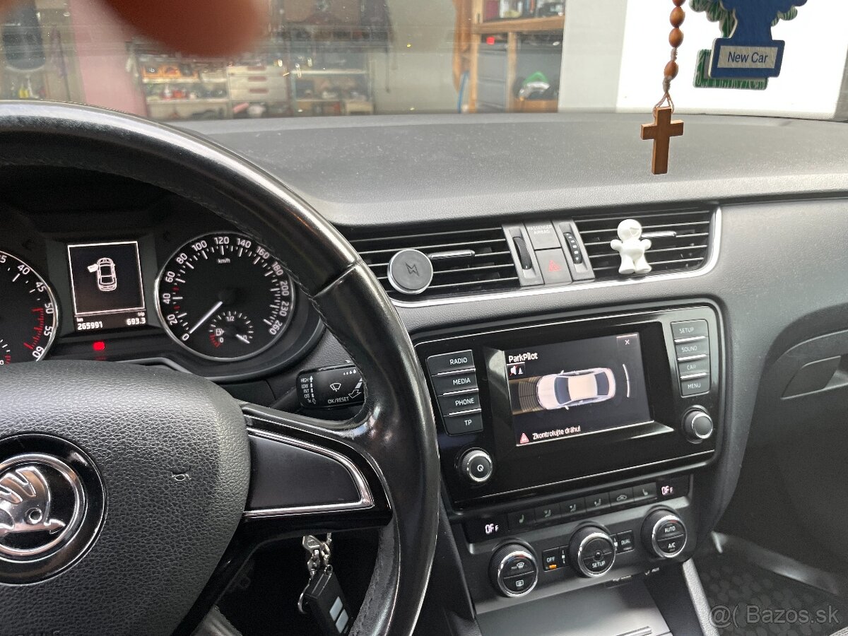 Škoda Octávia 3, 2,0TDI 110KW - 4