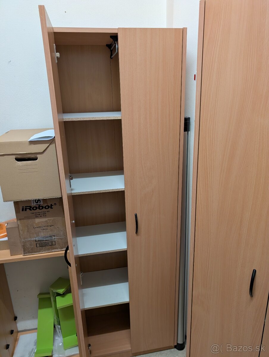 Predám dve rovnaké skrine - 4