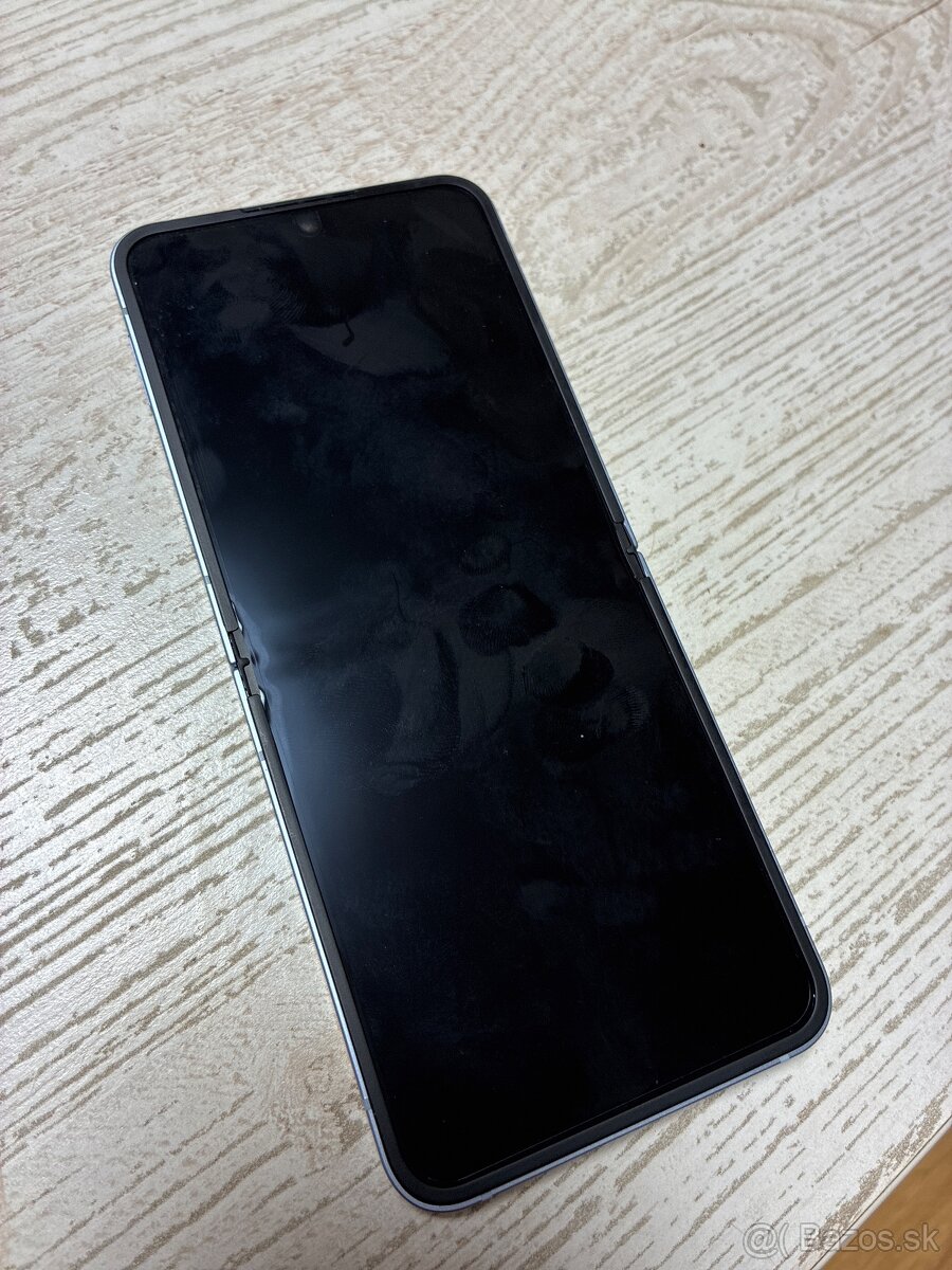 Samsung Z Flip - 4