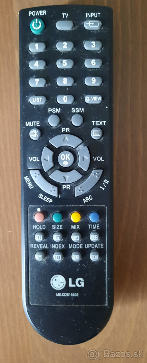 Plochý 22" monitor - 4