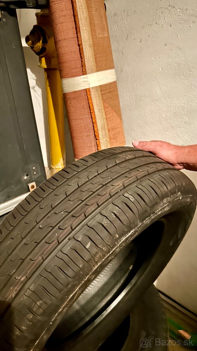 Continental 215/65 R17 V XL – sada 4 ks - 4