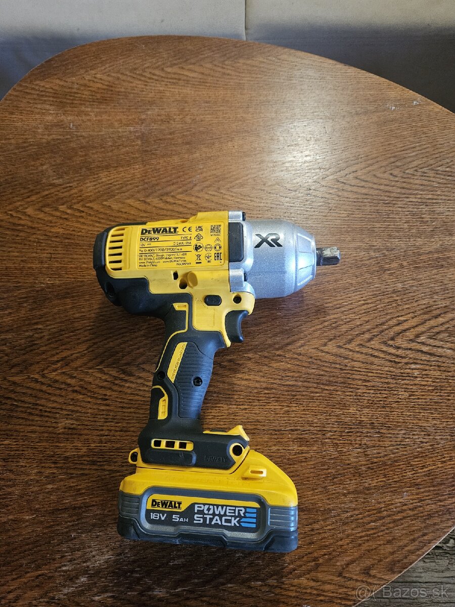 Dewalt - 4