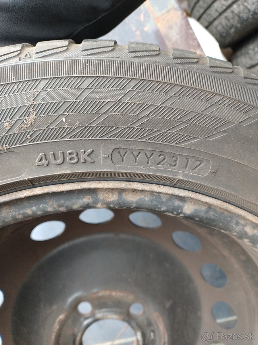 Predám plechové disky Volvo - 4