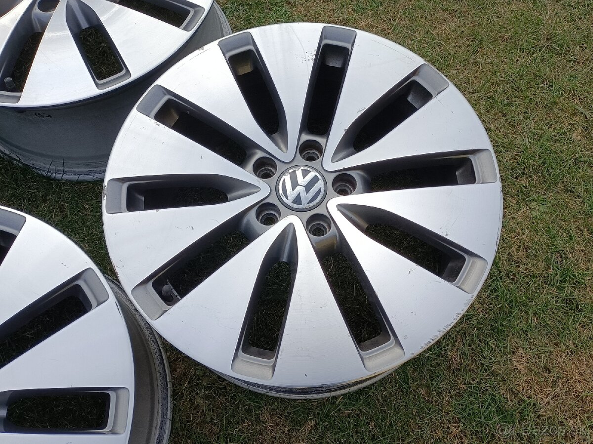 Original VW R18 Bilbao - 4