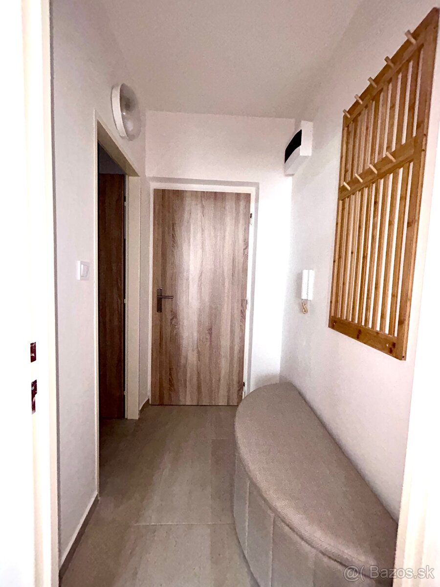 Na prenájom garzonka - 4