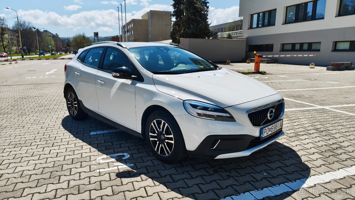 Volvo V40 Cross Country D3....odpočet DPH - 4
