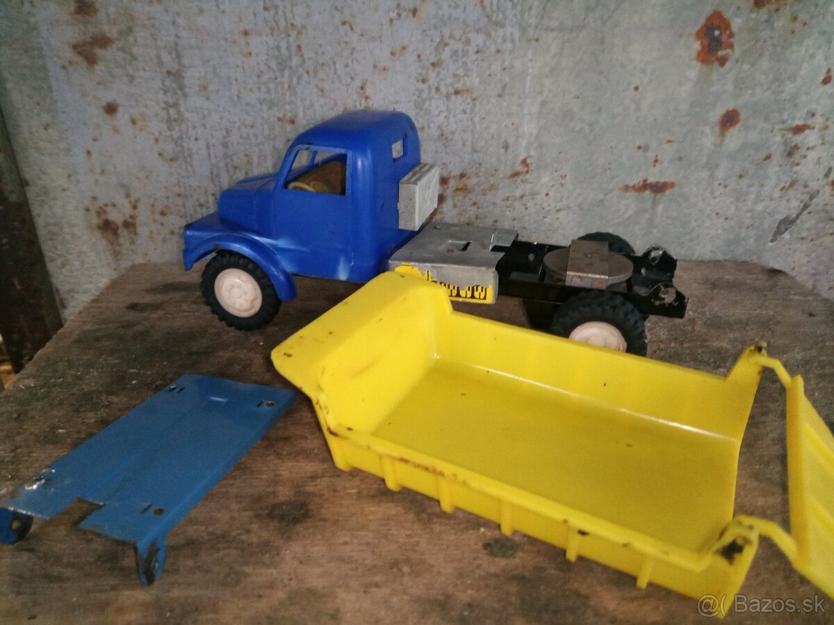 Staré hračky - Praga S5T - 4