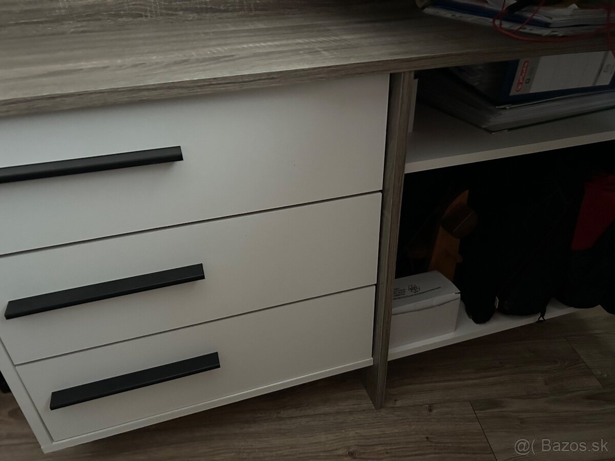 Rohový kancelársky stôl - 4