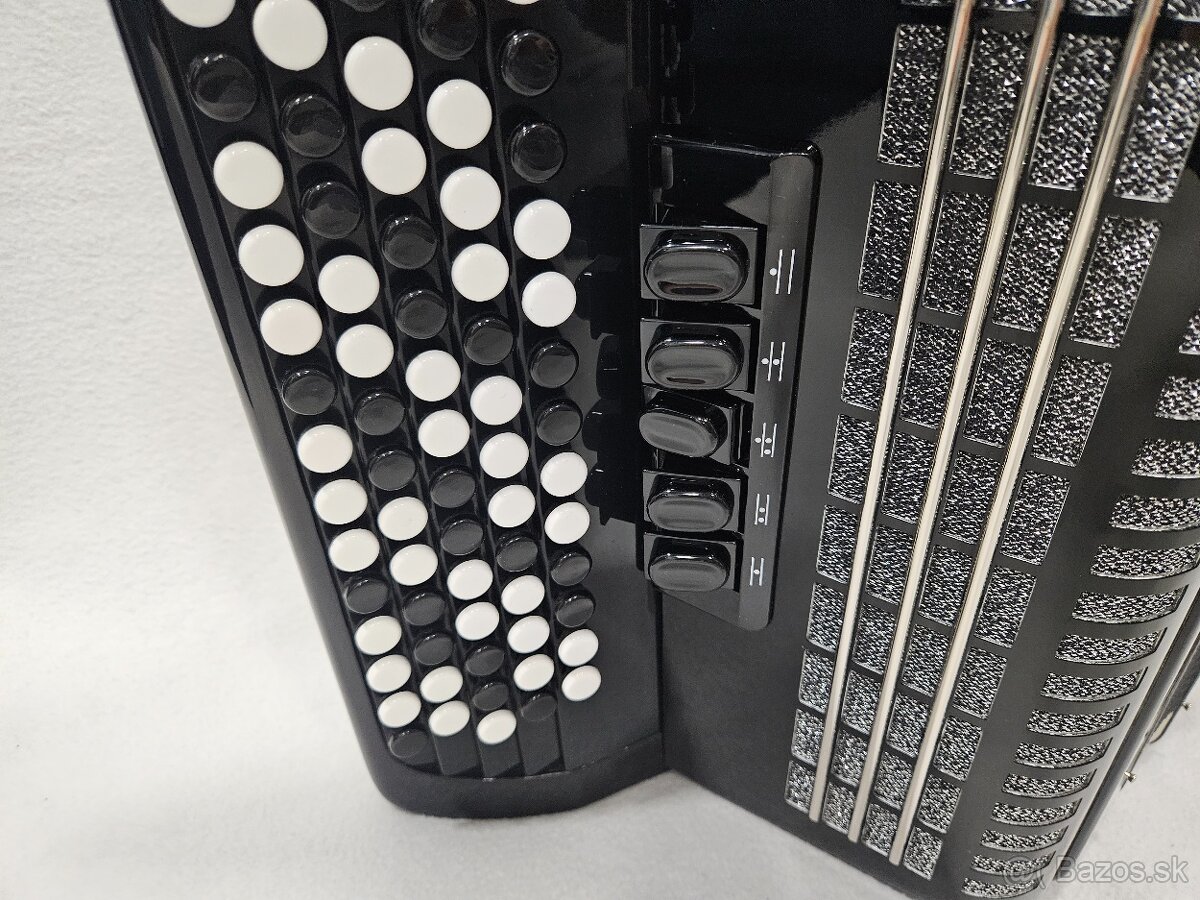 Chromaticky akordeon Weltmeister 96 basovy - 4