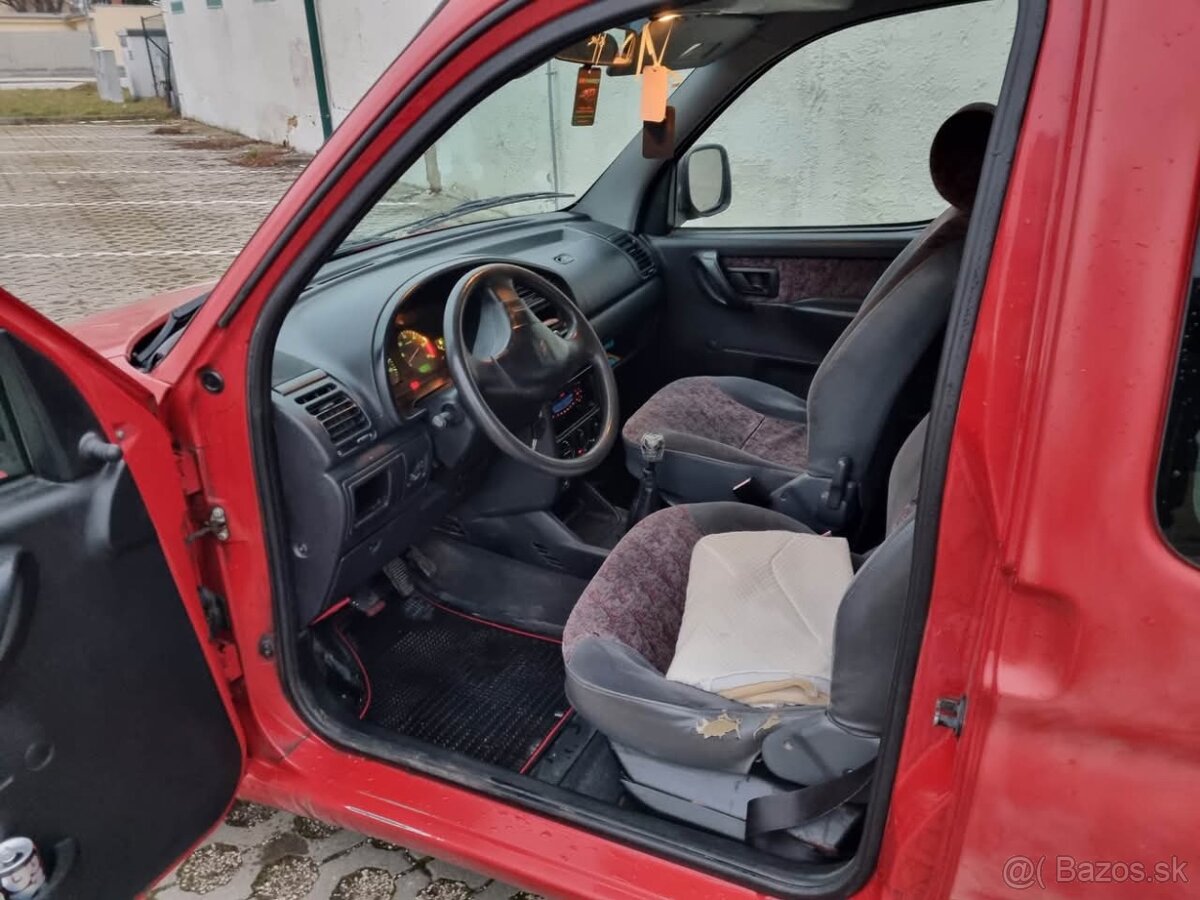 Predám Citroën berlingo - 4