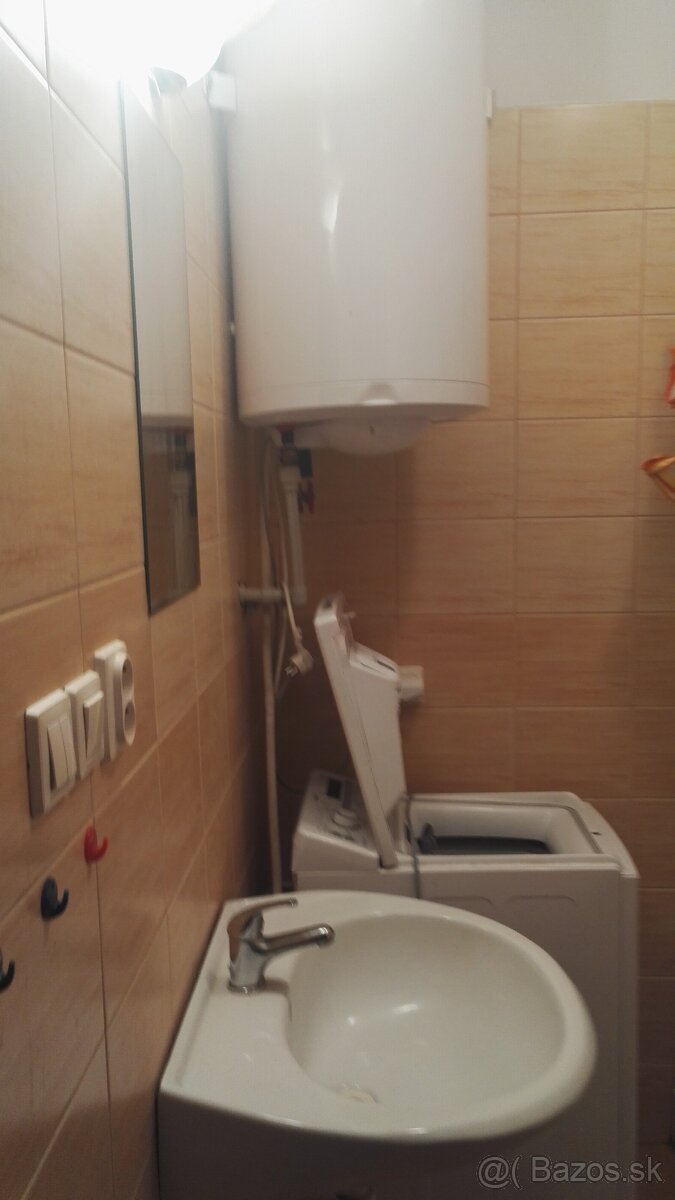 Prenajmem dvojizbový byt - 4