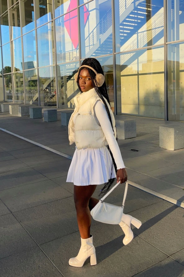 KRÁSNA ŠTÝLOVÁ TEPLÁ VESTA značky BERSHKA - 4