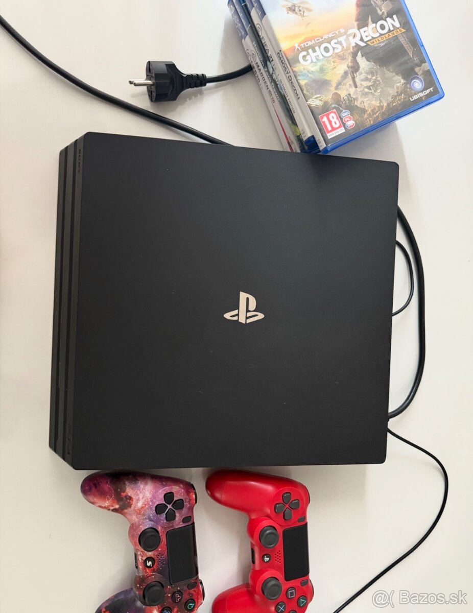 PlayStation 4 Pro + 2 ovládače + 5 hier (Skvelý stav) - 4