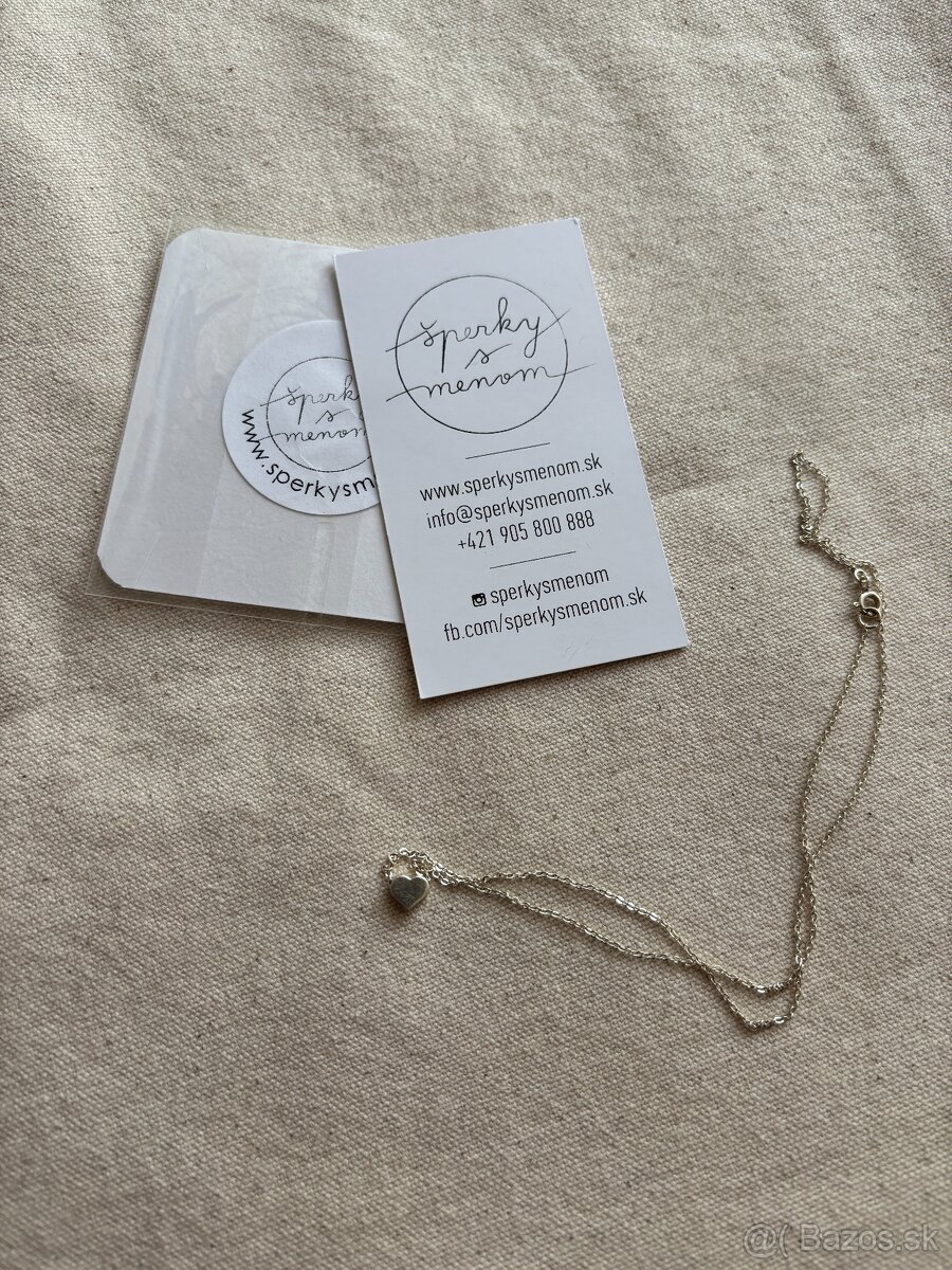 Minimalistický strieborný náhrdelník so srdiečkom - 4