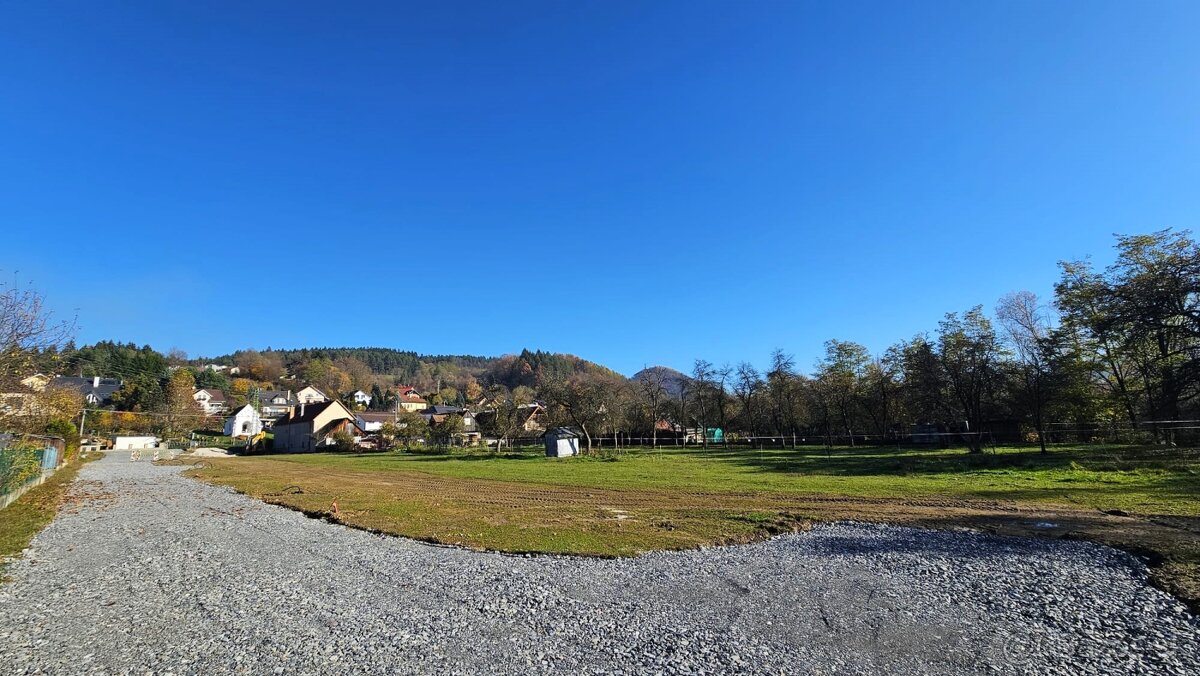 Pozemok v projekte: 572 m² v exkluzívnej komunite 4 domov, - 4