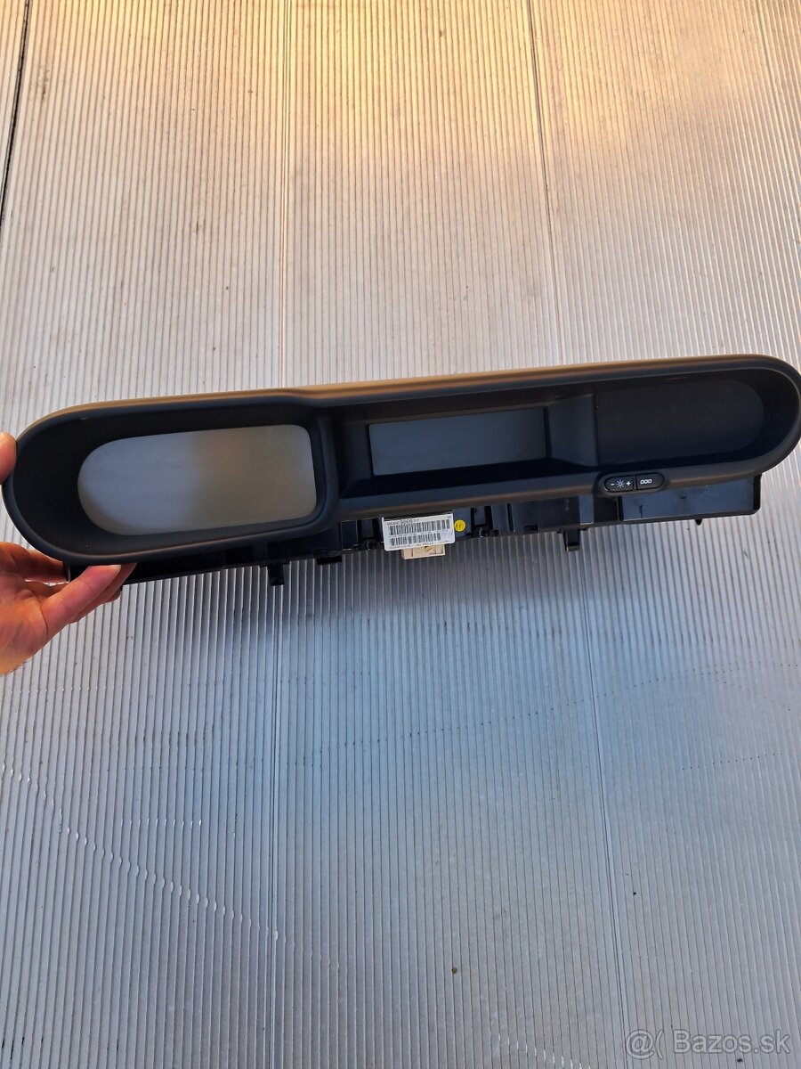 Predám diely citroen c3 picasso 1.4vti 70kw - 4