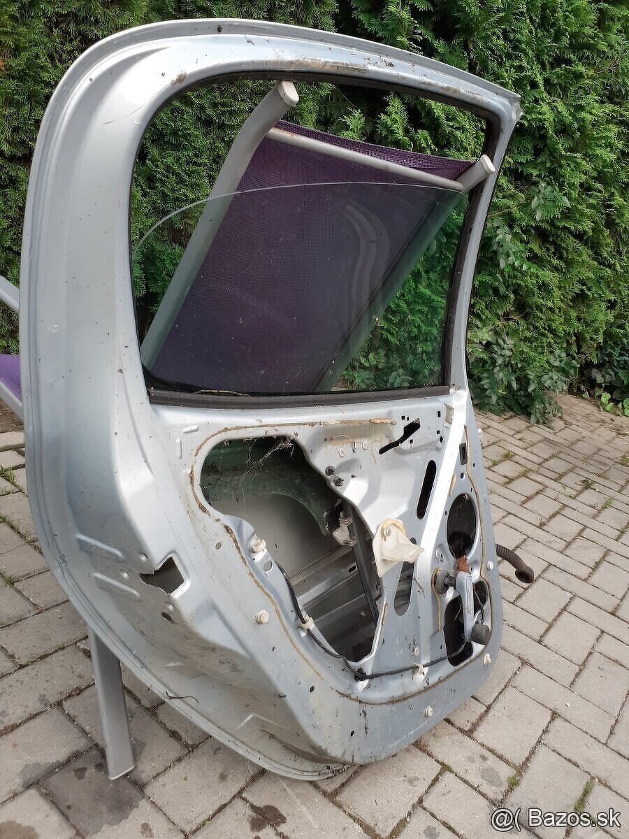 Predam zadne soferove dvere na peugeot 206 - 4