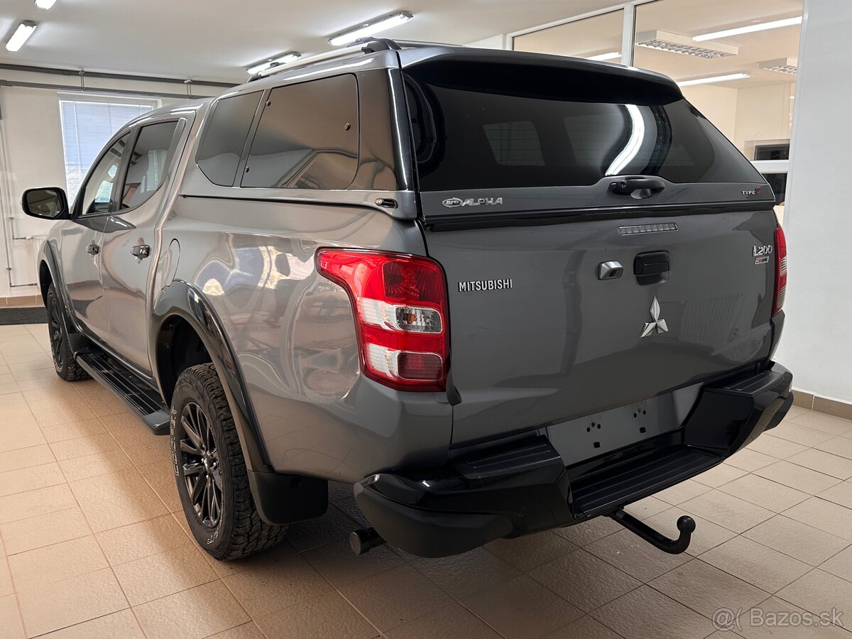 Mitsubishi L200 2.4DI-D Black Edition - 4