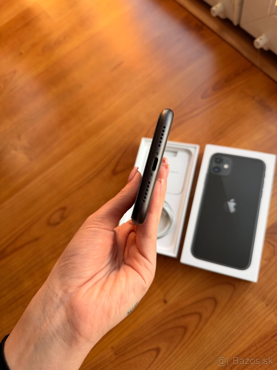 iPhone 11, 64gb TOP STAV - 4