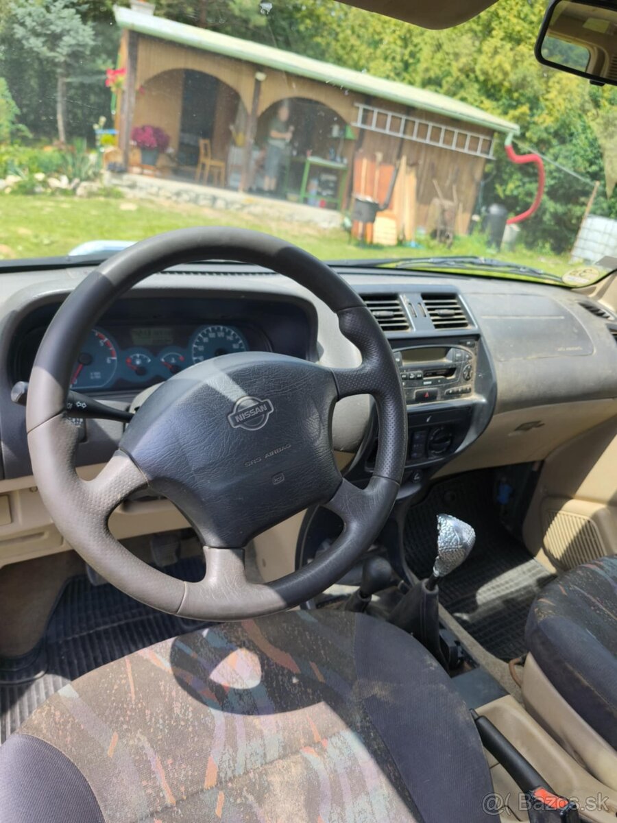 Nissan Terrano 2 - 4
