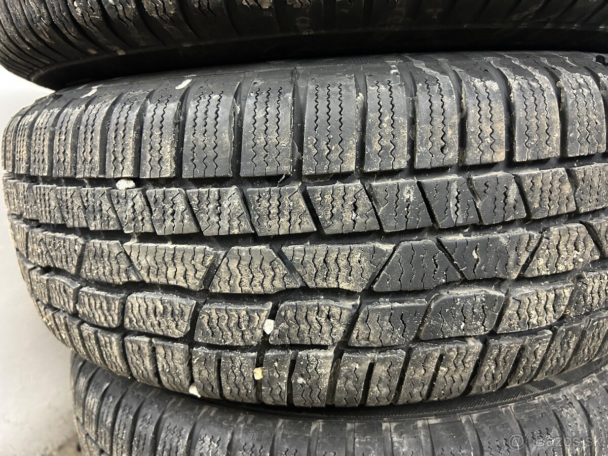 Zimne pneu Continental 215/60R16 - 4