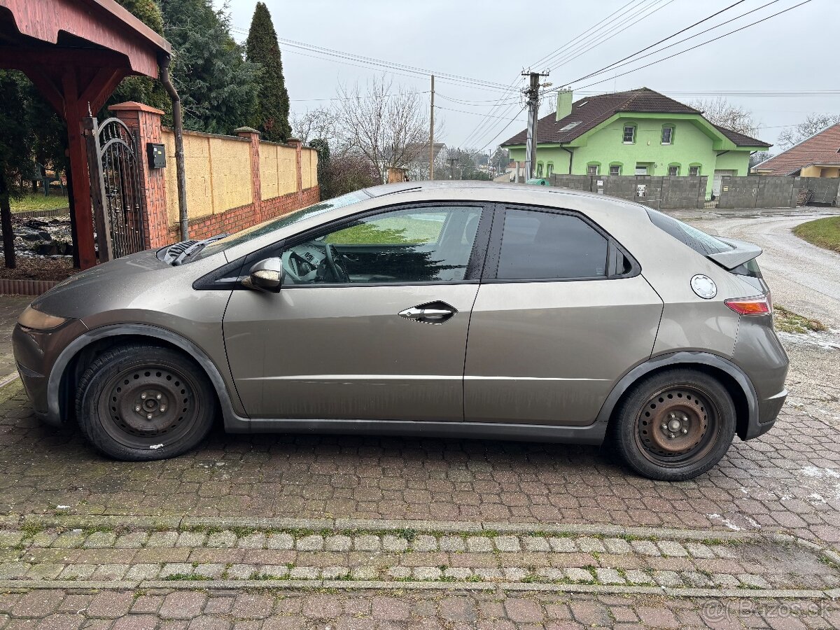 Honda civic 1,8i-VTEC, 2007 - 4