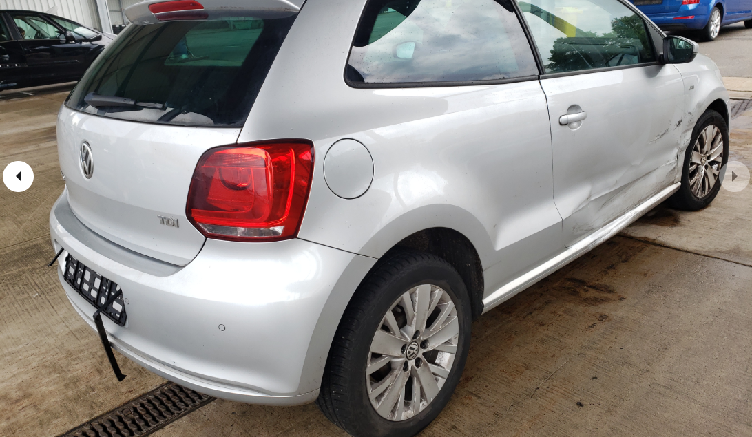 Volkswagen Polo - 4