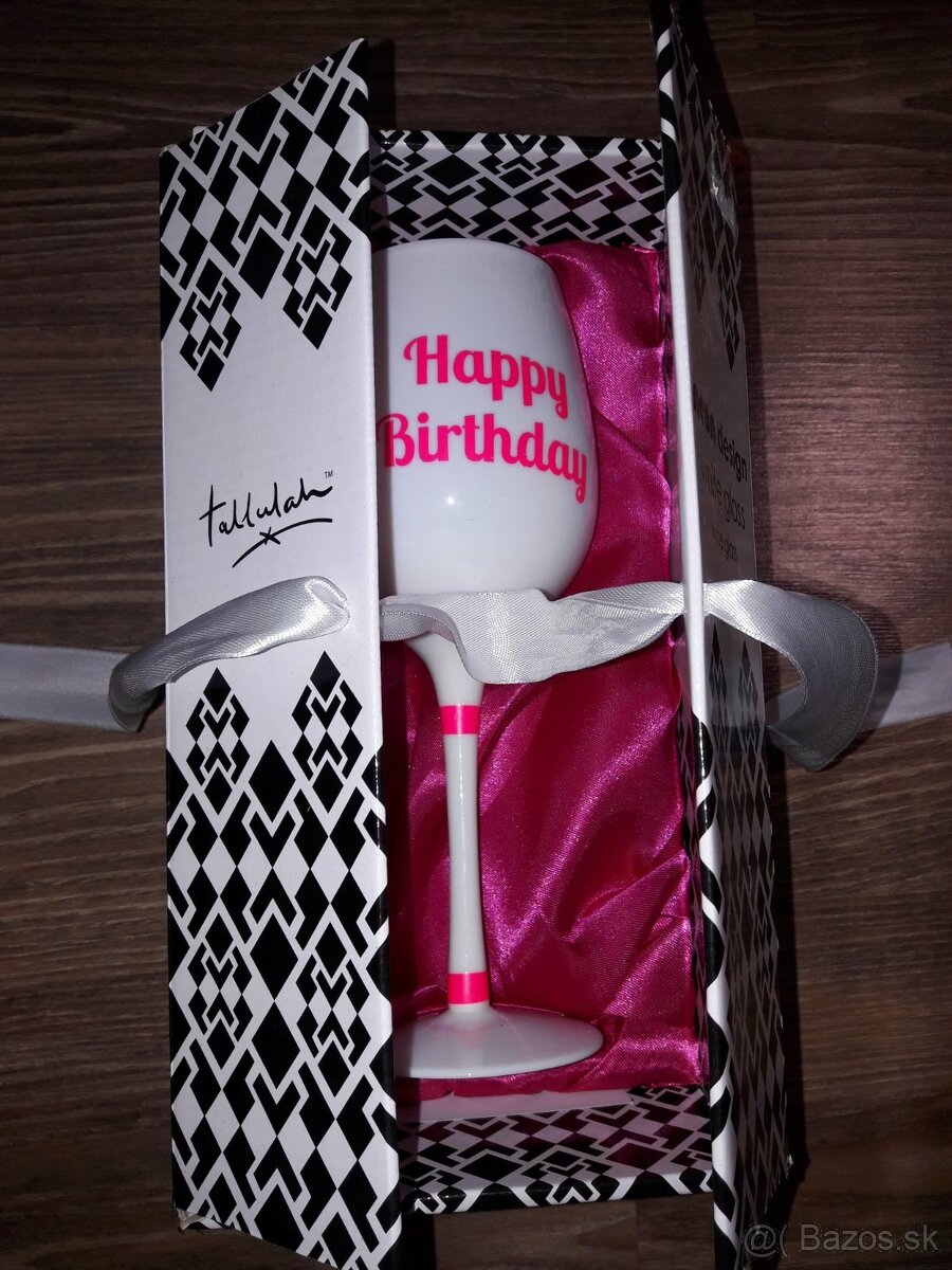 Novy biely vinovy skleneny narodeninovy pohar - 4