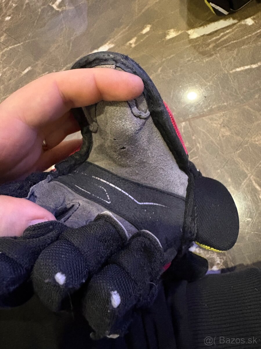 Hokejové rukavice 8 “ - 4