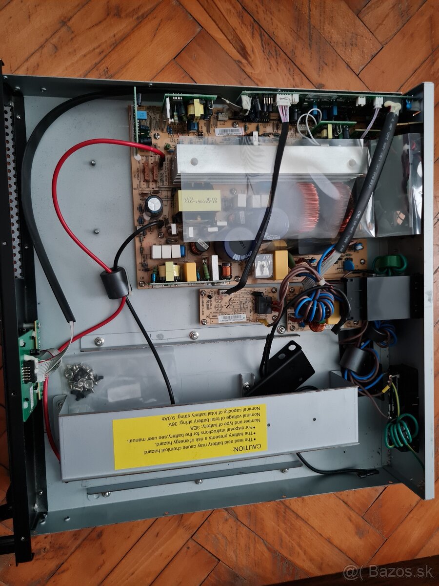 Predám UPS - 2x menšie a 1x veľká (bez batérií) - 4