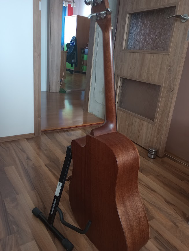 Znížená cena.Predám akustickú gitaru SIGMA DMC-ST-WF - 4