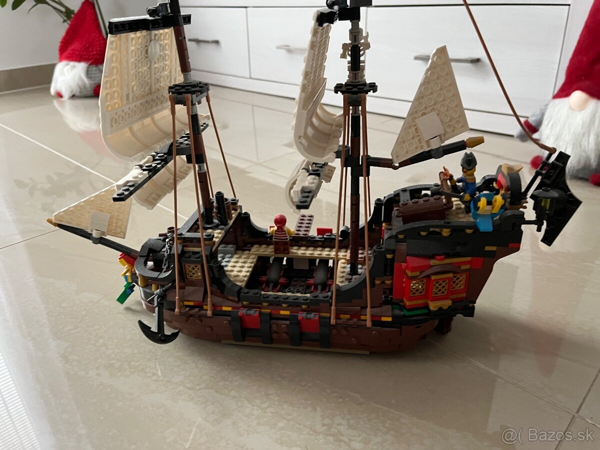 LEGO pirátska loď - 4
